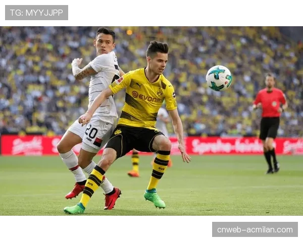 官方:门兴格拉德巴赫与中场核心科内完成续约,新合同至2029年 官方:门兴格拉德巴赫与中场核心科内完成续约,新合同至2029年